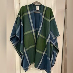 Woolrich Shawl Cloak Stole Wrap Poncho One Size Green Blue Plaid